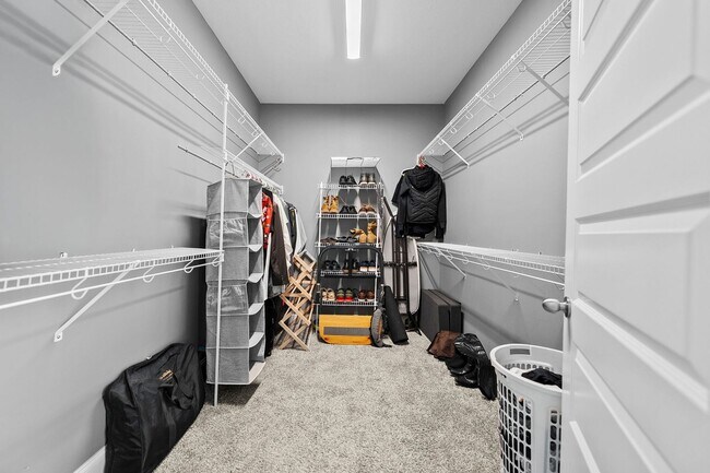 Building Photo - 1116 Eagle's View Dr