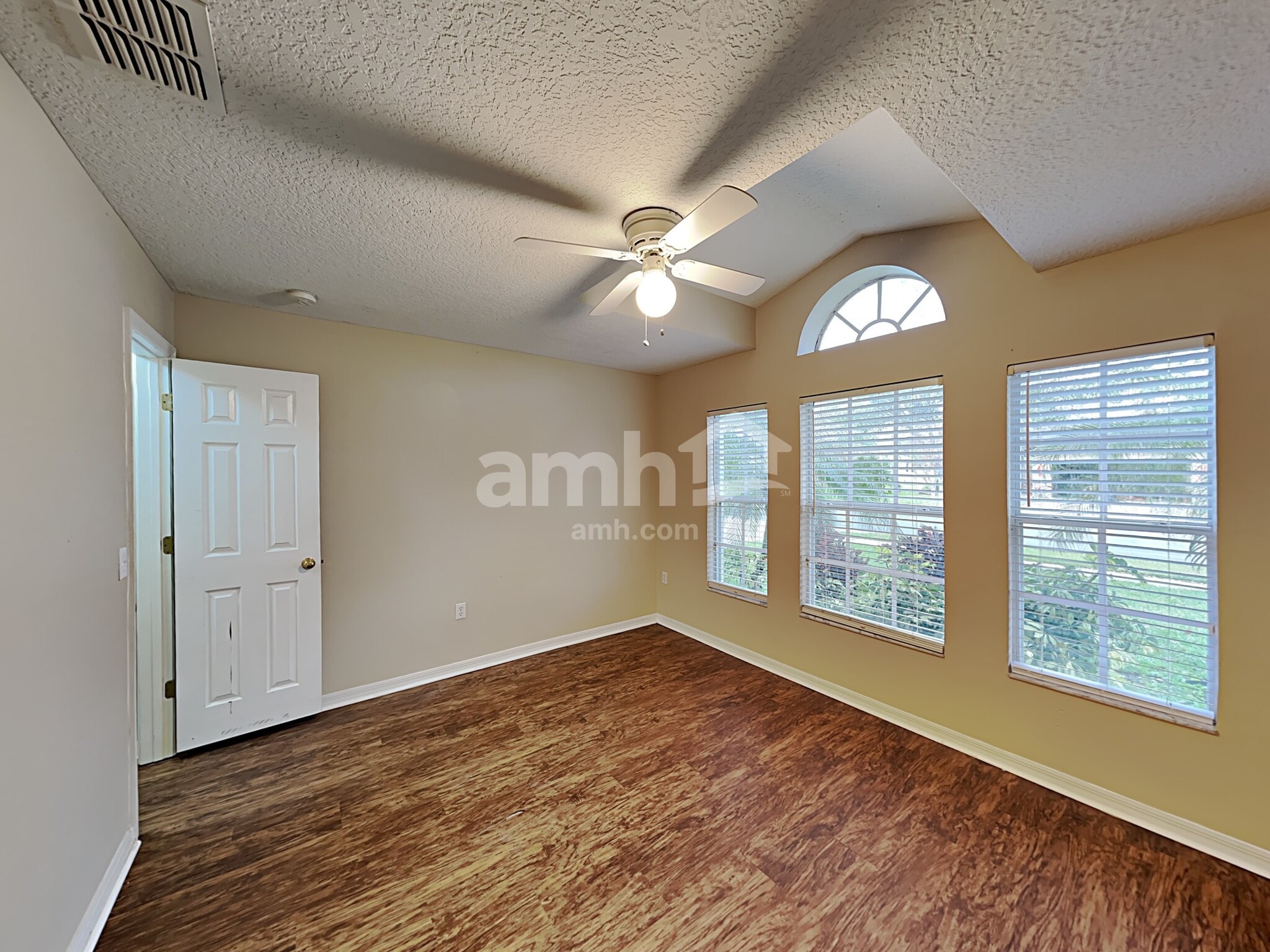 Building Photo - 1159 Macon Dr