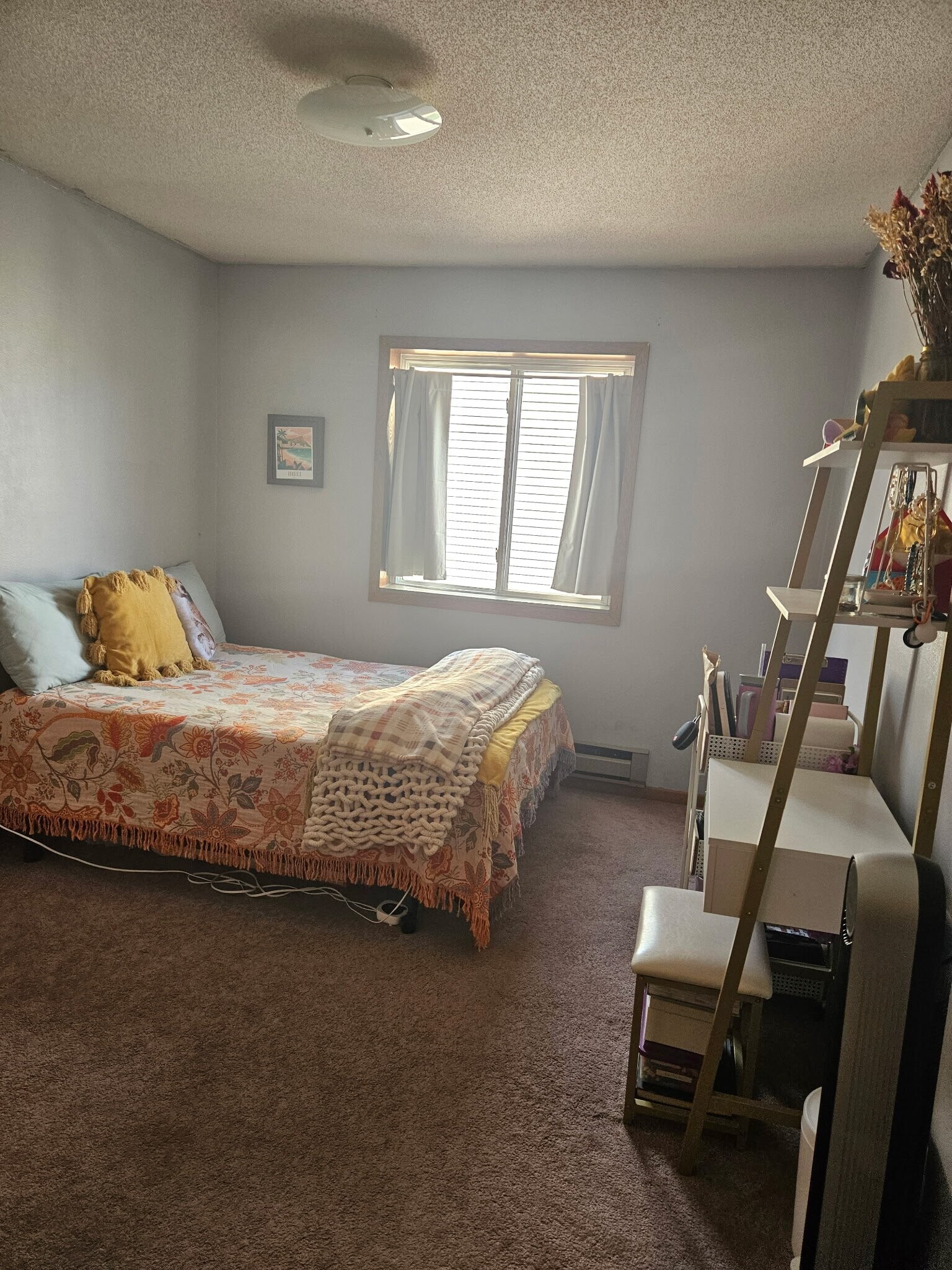 Building Photo - 216 West Ave