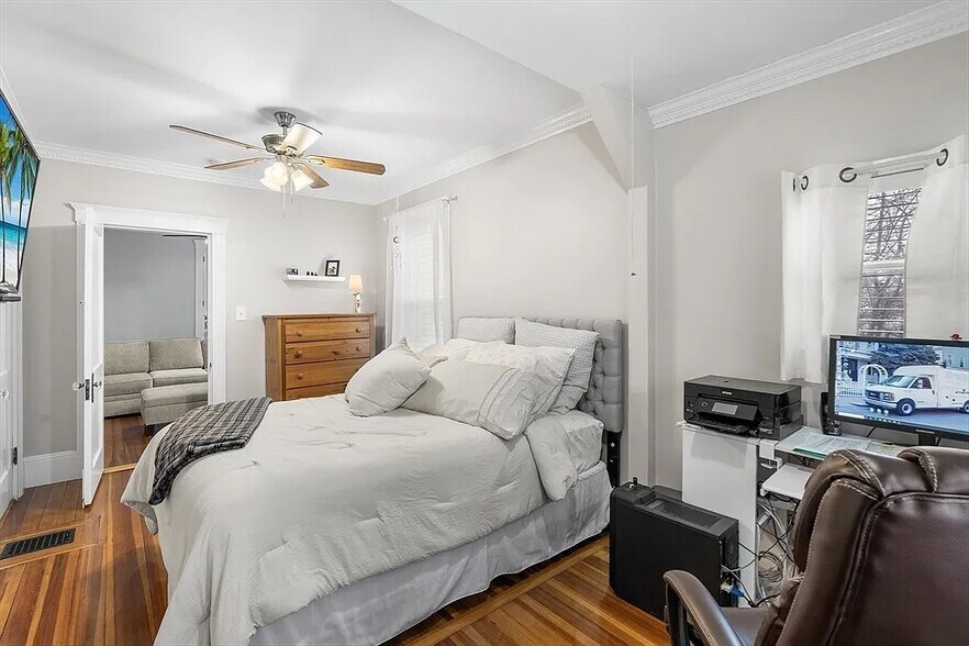 Building Photo - 95 Auckland St