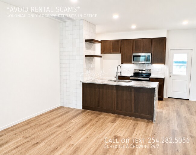 Building Photo - 1607 Crooked River