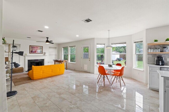 Building Photo - 3300 Sauls Dr