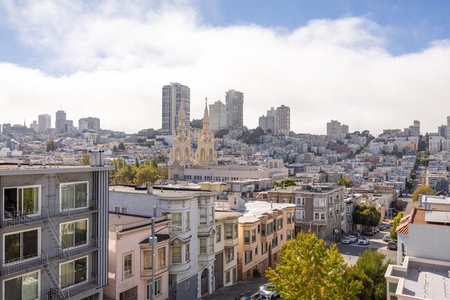 Building Photo - 558-560 Greenwich Street (1067r)