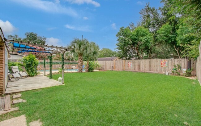 Building Photo - 5471 Kuldell Dr