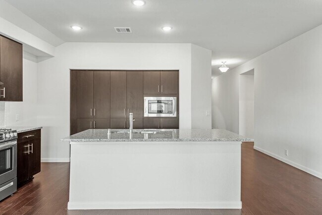 Building Photo - 3023 Dakota Trl