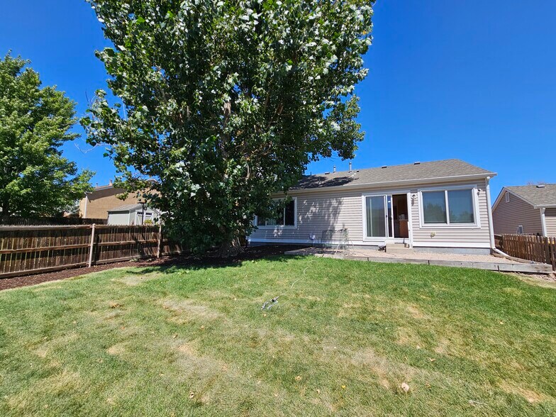 Building Photo - 6443 Hannah Rose Rd