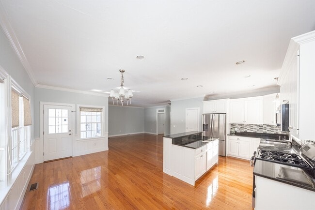 Building Photo - 4 Cyrus Way