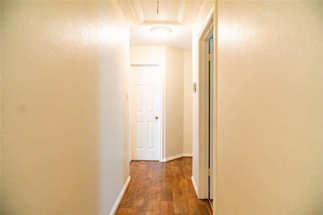 Building Photo - 18310 Spellbrook Dr