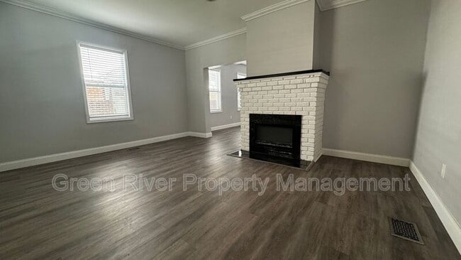 Building Photo - 2805 College St