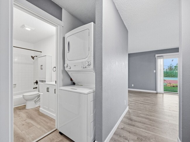 Building Photo - 336 NE Skipanon Dr