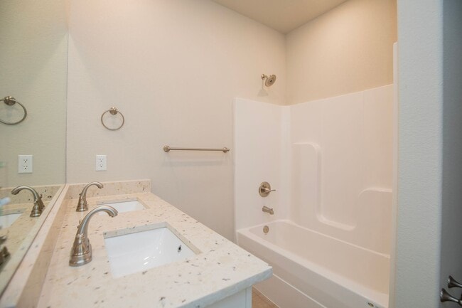 Building Photo - ***89 E. Bottlebrush Bend Unit 1***