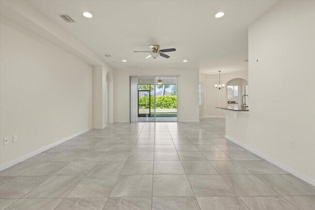 Building Photo - 12133 SW Aventino Dr