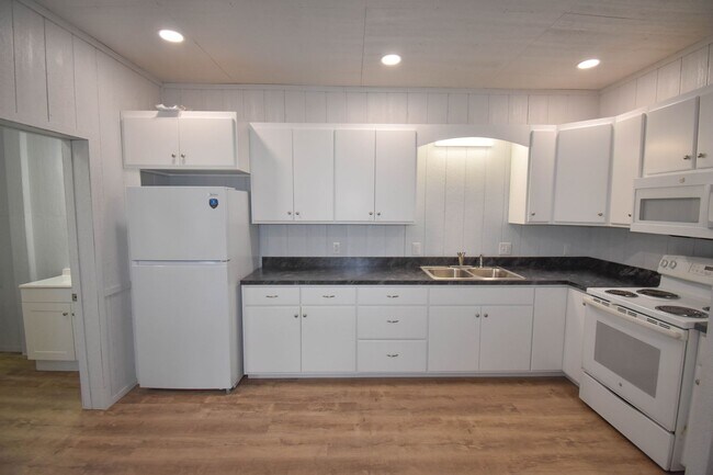 Building Photo - RSTOL3