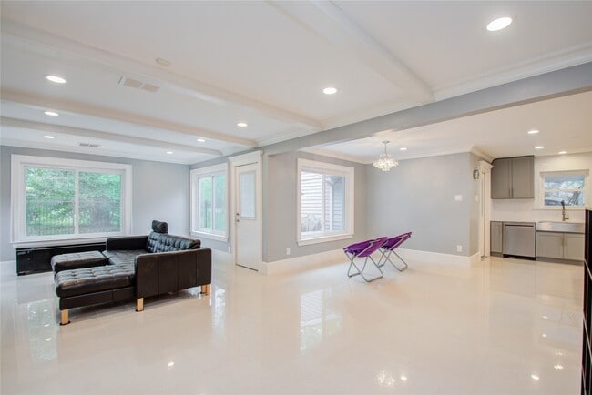 Building Photo - 14611 Bramblewood Dr