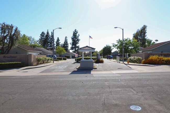 Building Photo - 1050 Pacifica Dr
