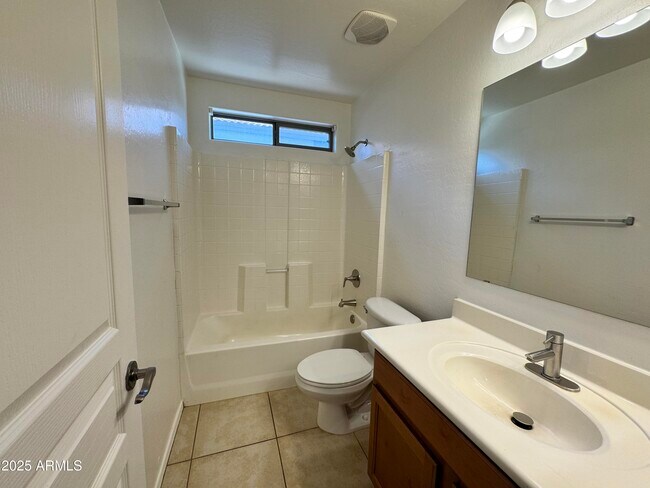 Building Photo - 45775 W Windmill Dr