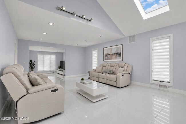 Building Photo - 24 Valley Forge Rd