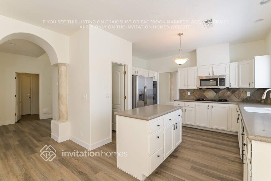 Building Photo - 1321 Sun Copper Dr