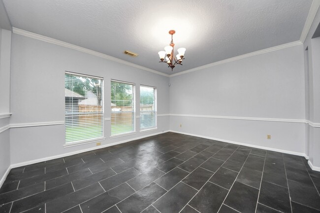 Building Photo - 2102 Gemini St