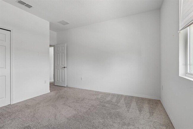 Building Photo - 343 Blue Cypress Dr
