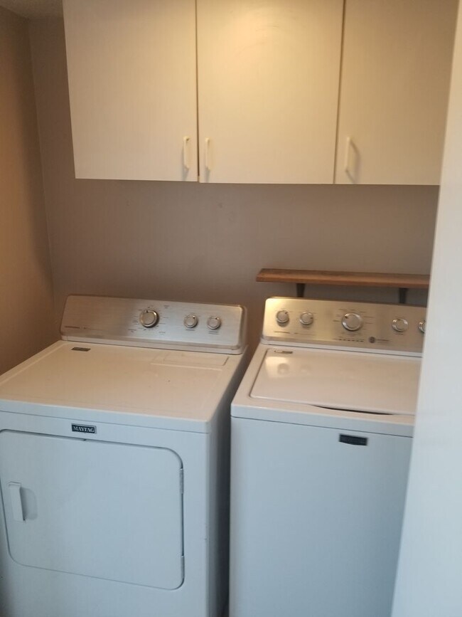 Building Photo - 4374 Stumberg Ln