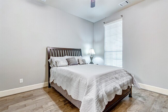 Building Photo - 4710 Deermeadow Falls Ln