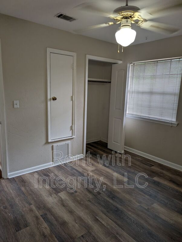 Building Photo - 1312 Nylic St