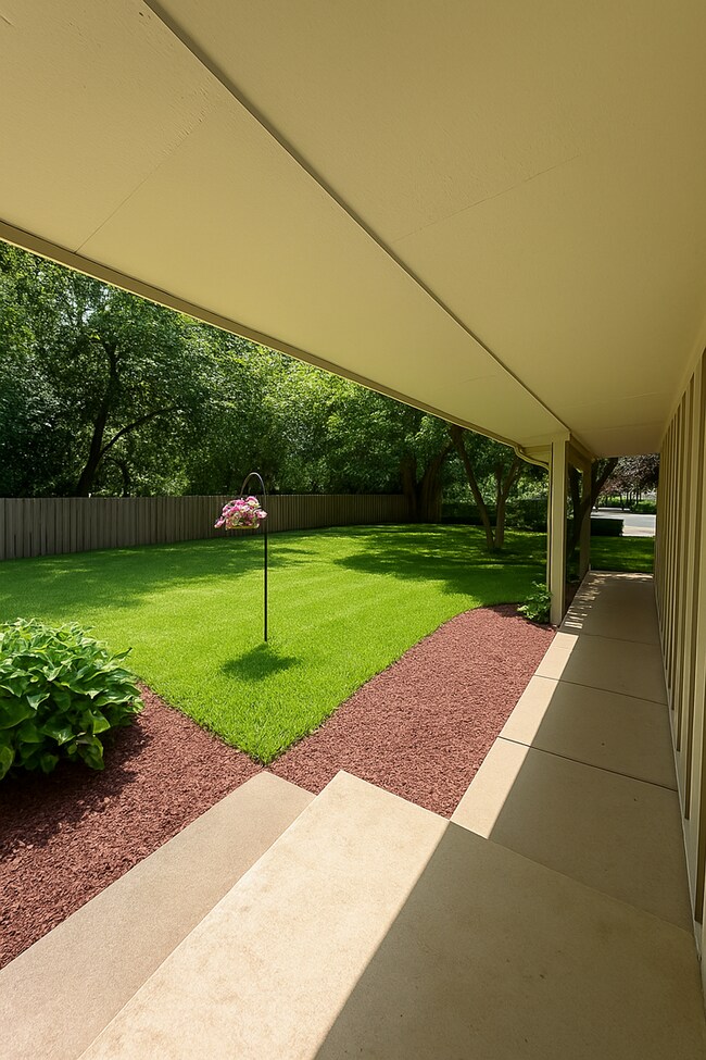 Building Photo - Crystal home for lease, 3 beds 2 baths, updates through-out!