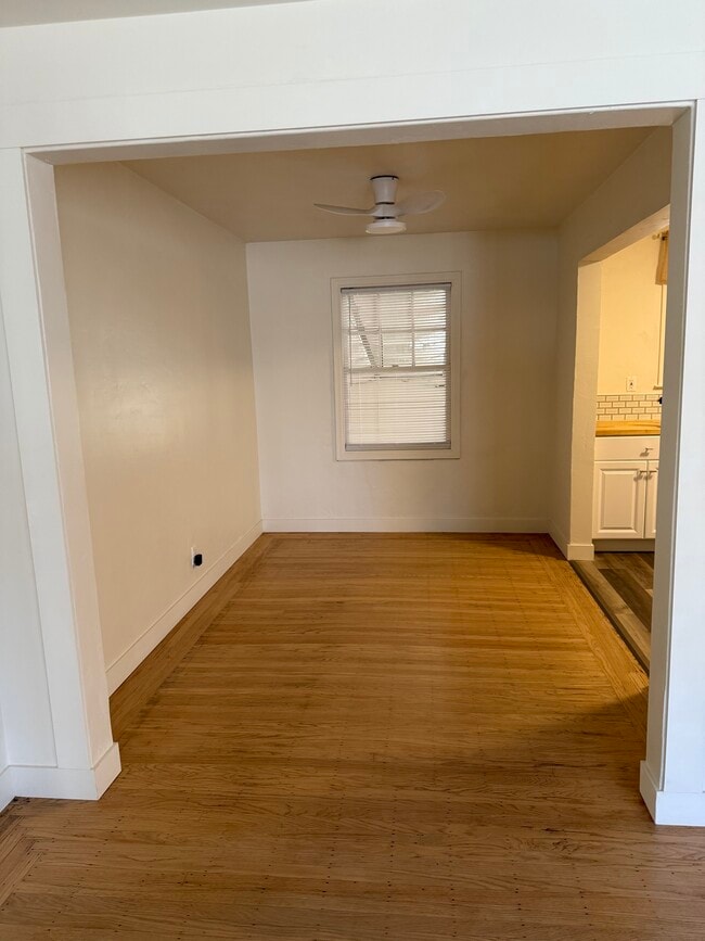 Building Photo - 2517 Alameda St