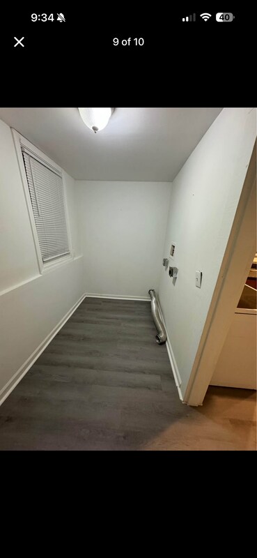 Building Photo - 10 Cherry St