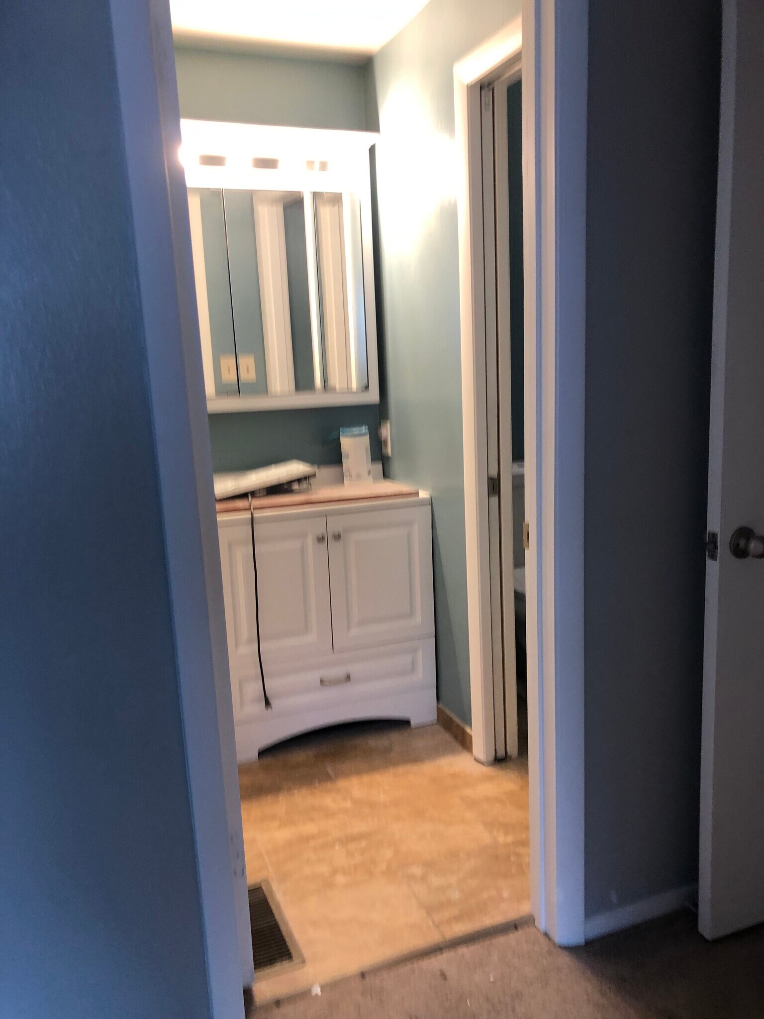 Building Photo - 1530 Chester Sq