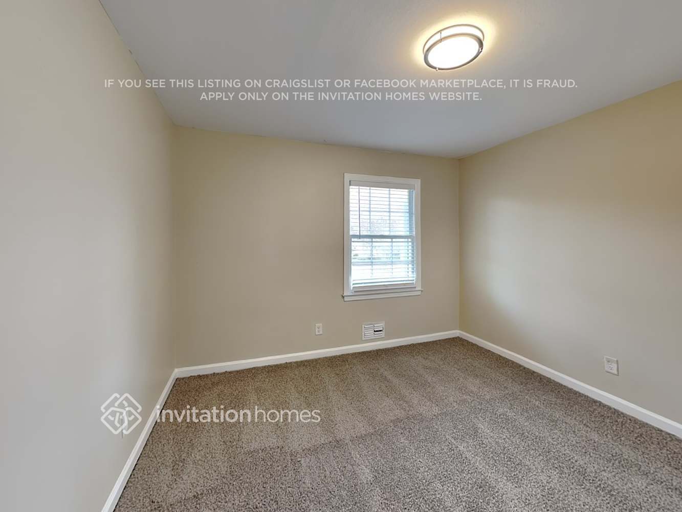 Building Photo - 8837 Elma St