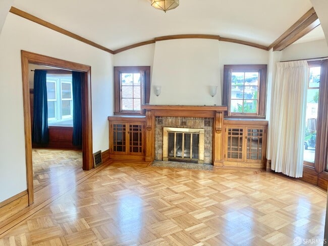 Building Photo - 775 Mangels Ave