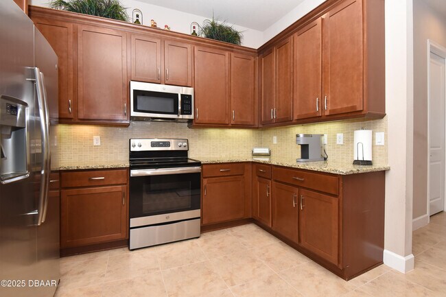 Building Photo - 6356 Hanfield Dr