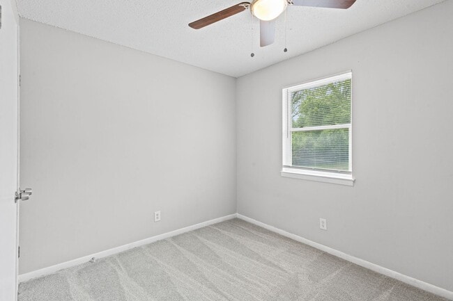 Building Photo - Summer Special! Spacious 3BR Townhome with New Upgrades + $250 Off First Month’s Rent
