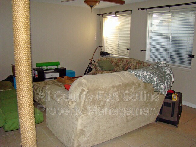 Building Photo - 2203 Coyote Pl