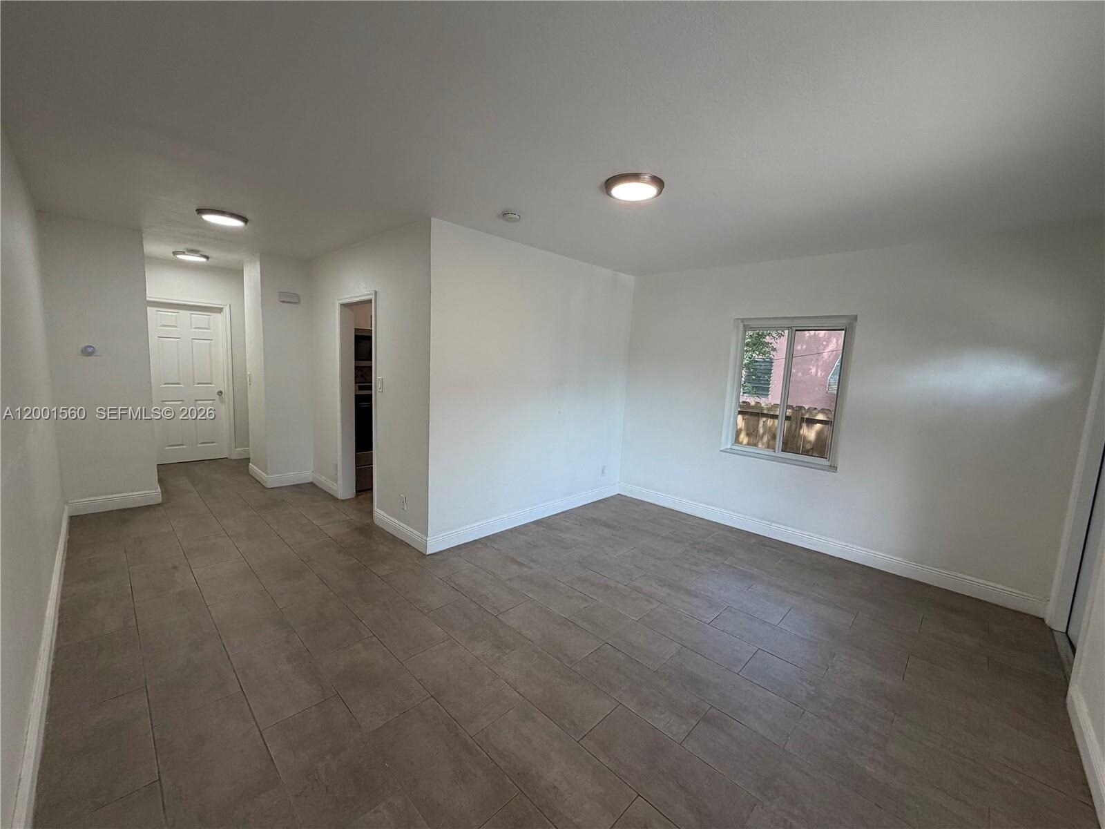 Building Photo - 7712 NE 1st Ct