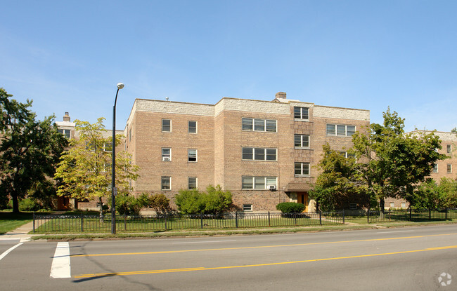 Building Photo - 2000 Delaware Apartments