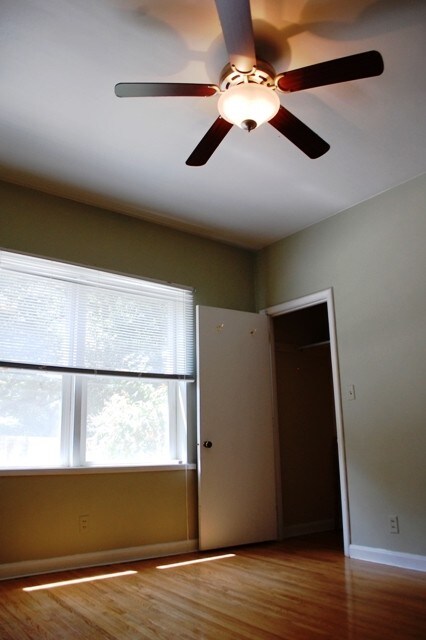 Building Photo - 768 E 900 S