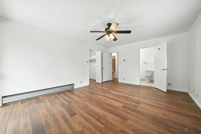 Building Photo - Large 2 Bedroom Home