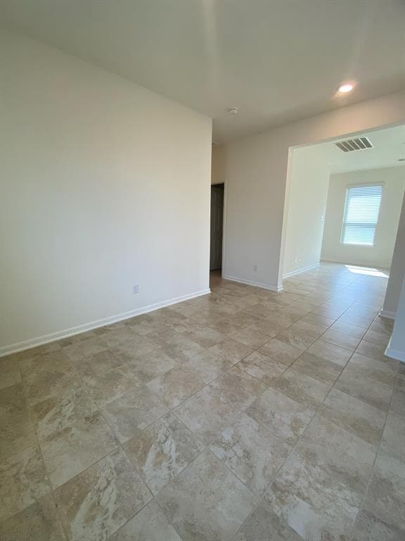 Building Photo - 5815 Bluebonnet Ln