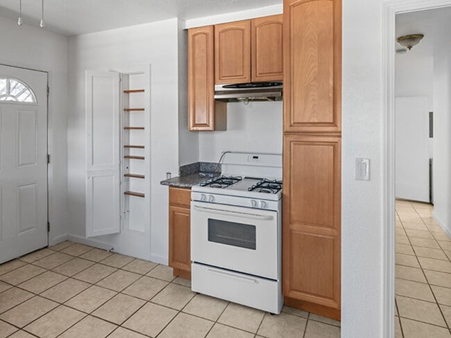 Building Photo - 2466 Seminary Ave