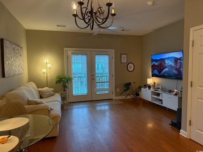 Building Photo - 926 Price Ln