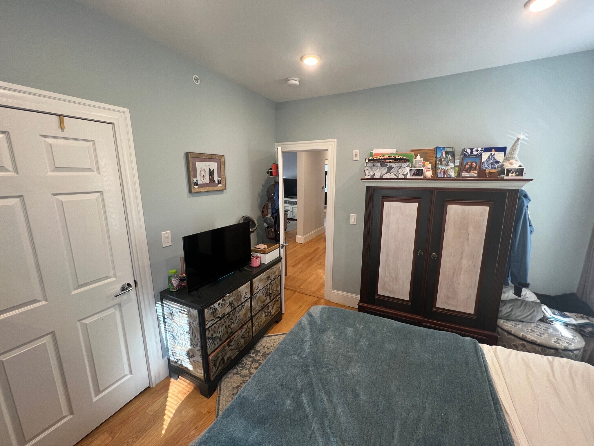 Building Photo - 73 Winchester St