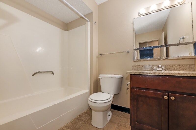 Building Photo - 4668 Talmadge Rd