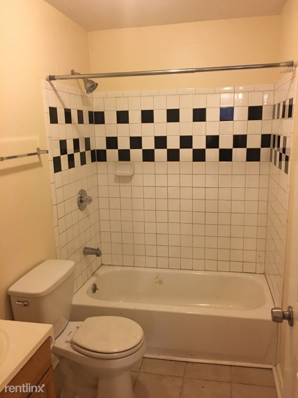 Building Photo - 3 br, 2 bath House - 1747 Bolton Rd. NW