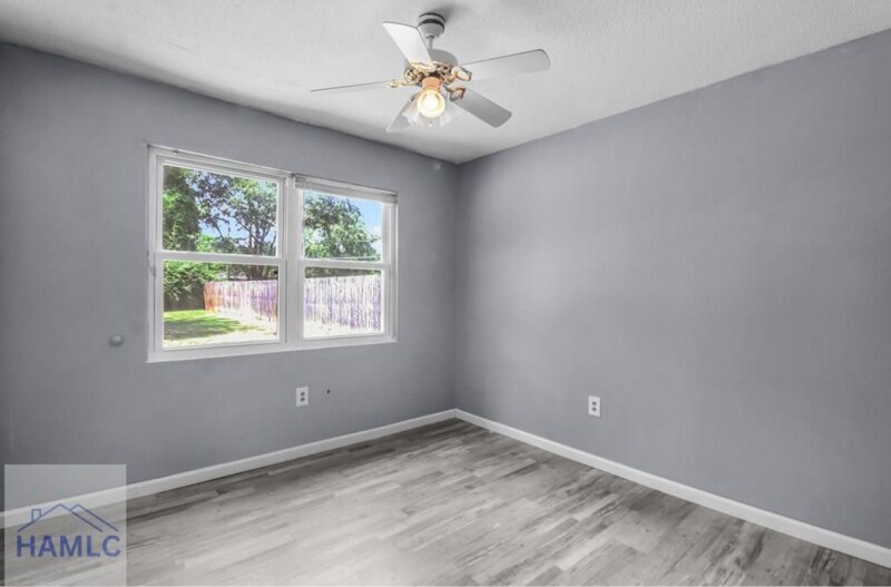 Building Photo - 160 Cherokee Cir