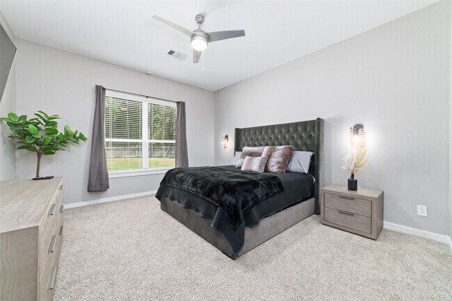 Building Photo - 10332 Rainbow Cove Ln