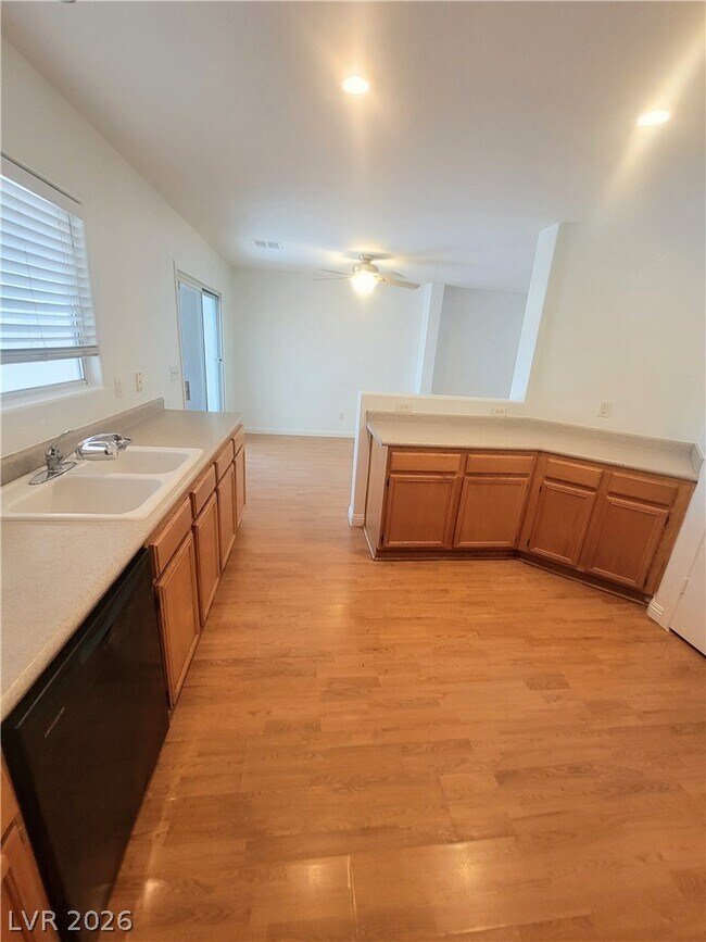Building Photo - 3962 Silver Strike Ct