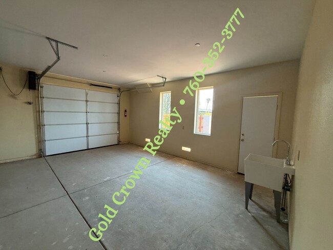 Building Photo - Brand New 4-Bedroom 3-Bathroom Home for Re...